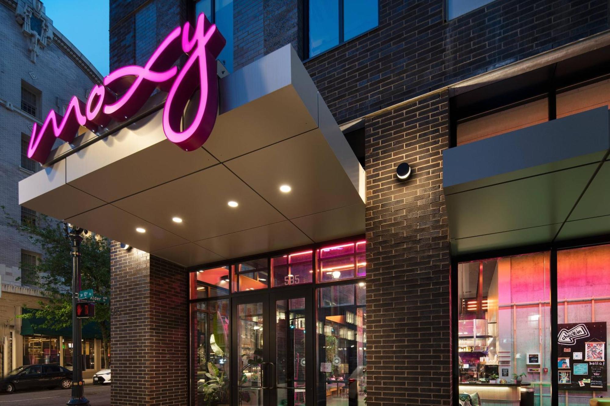 Moxy Portland Downtown Exterior foto