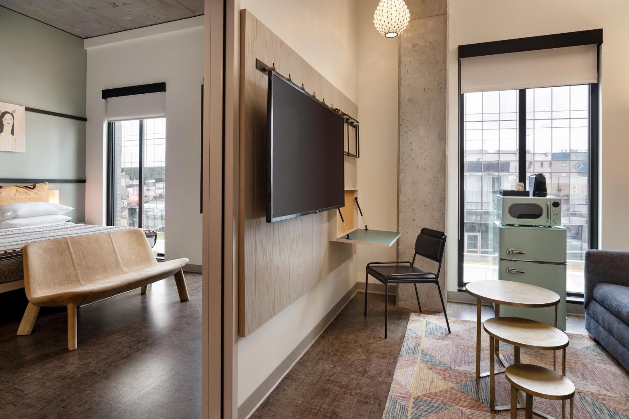 Moxy Portland Downtown Exterior foto