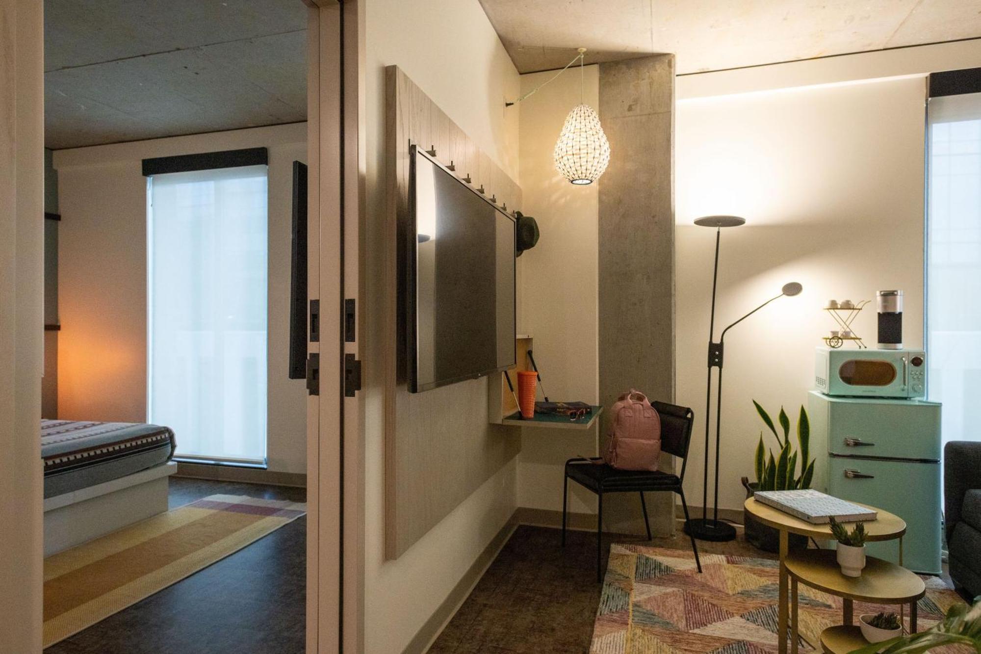 Moxy Portland Downtown Exterior foto